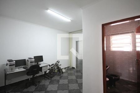 Casa à venda com 600m², 4 quartos e 2 vagasSuíte 2