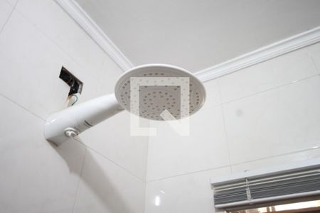 Casa à venda com 600m², 4 quartos e 2 vagasBanheiro