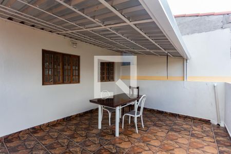 Casa à venda com 300m², 3 quartos e 4 vagasVaranda