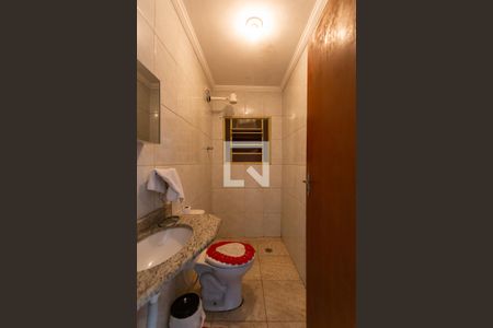 Casa à venda com 300m², 3 quartos e 4 vagasBanheiro de Serviço