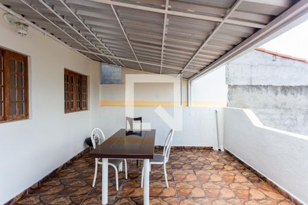 Casa à venda com 300m², 3 quartos e 4 vagasVaranda