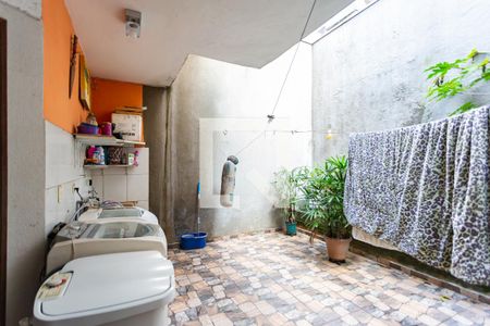 Casa à venda com 300m², 3 quartos e 4 vagasÁrea de Serviço