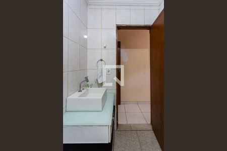 Casa à venda com 300m², 3 quartos e 4 vagasBanheiro da Suíte