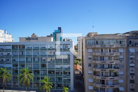 varanda-vista  de apartamento à venda com 3 quartos, 130m² em Independência, Porto Alegre