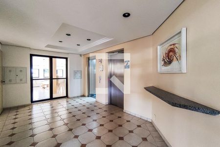 Apartamento para alugar com 60m², 2 quartos e 2 vagasÁrea Comum - Hall Elevadores