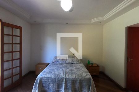 Casa de condomínio para alugar com 395m², 4 quartos e 6 vagasSuíte 1