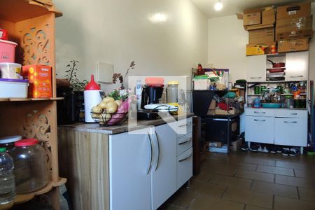 Casa à venda com 382m², 9 quartos e 3 vagasCozinha