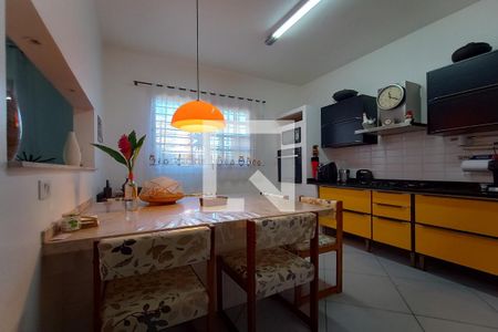 Casa à venda com 382m², 9 quartos e 3 vagasCozinha - Armários - Casa 1