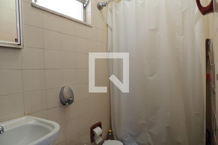 Casa à venda com 382m², 9 quartos e 3 vagasBanheiro Social -  Casa 2