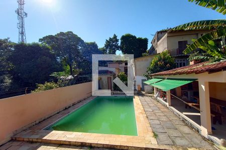Casa à venda com 382m², 9 quartos e 3 vagasPiscina