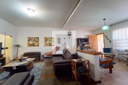 Sala da casa 1 de casa à venda com 9 quartos, 382m² em Freguesia de Jacarepaguá, Rio de Janeiro