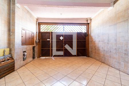 Casa à venda com 200m², 6 quartos e 2 vagas Casa à venda com 200m², 6 quartos e 2 vagasGaragem