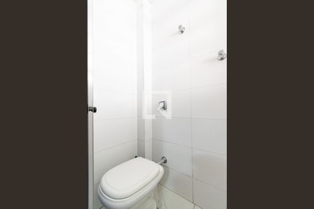 Casa à venda com 200m², 6 quartos e 2 vagas Casa à venda com 200m², 6 quartos e 2 vagasBanheiro Kitnet 3