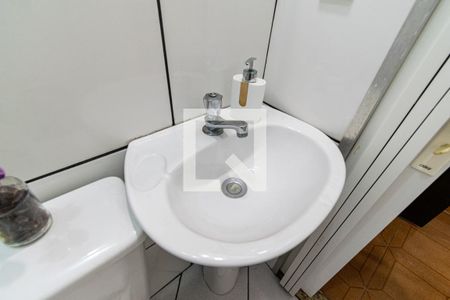 Casa à venda com 200m², 6 quartos e 2 vagas Casa à venda com 200m², 6 quartos e 2 vagasbanheiro Kitnet 1