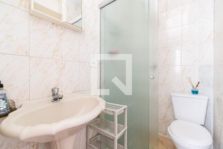 Casa à venda com 200m², 6 quartos e 2 vagas Casa à venda com 200m², 6 quartos e 2 vagasBanheiro Kitnet 2