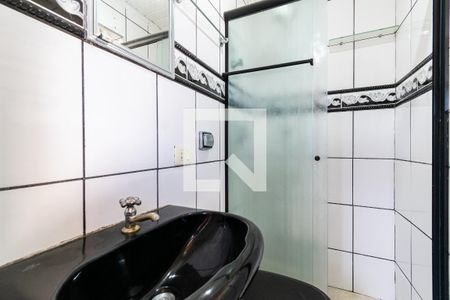 Casa à venda com 200m², 6 quartos e 2 vagas Casa à venda com 200m², 6 quartos e 2 vagasBanheiro da Suíte externa