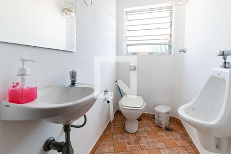 Casa à venda com 200m², 6 quartos e 2 vagas Casa à venda com 200m², 6 quartos e 2 vagasBanheiro do Espaço gourmet