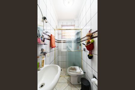 Casa à venda com 200m², 6 quartos e 2 vagas Casa à venda com 200m², 6 quartos e 2 vagasBanheiro