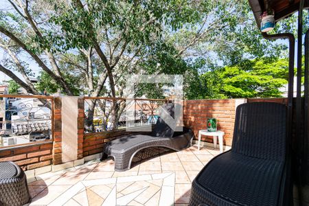 Casa à venda com 200m², 6 quartos e 2 vagas Casa à venda com 200m², 6 quartos e 2 vagassolário