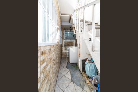 Casa à venda com 200m², 6 quartos e 2 vagas Casa à venda com 200m², 6 quartos e 2 vagasLavanderia KItnet 3