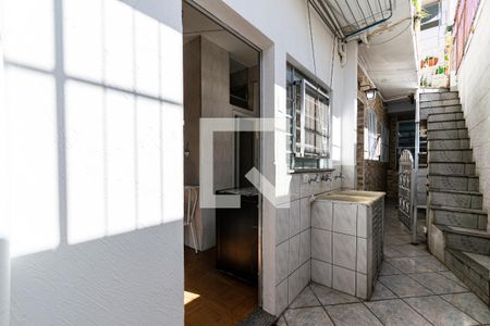 Casa à venda com 200m², 6 quartos e 2 vagas Casa à venda com 200m², 6 quartos e 2 vagasLavanderia Kitnet 2