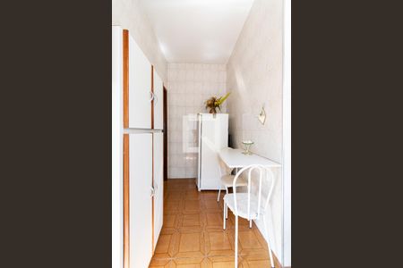 Casa à venda com 200m², 6 quartos e 2 vagas Casa à venda com 200m², 6 quartos e 2 vagasSala/Cozinha Kitnet 2