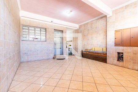 Casa à venda com 200m², 6 quartos e 2 vagas Casa à venda com 200m², 6 quartos e 2 vagasGaragem