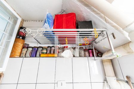 Casa à venda com 200m², 6 quartos e 2 vagas Casa à venda com 200m², 6 quartos e 2 vagasLavanderia KItnet 3