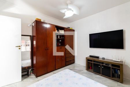 Casa à venda com 200m², 6 quartos e 2 vagas Casa à venda com 200m², 6 quartos e 2 vagasQuarto Kitnet 3