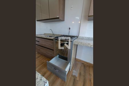 Apartamento para alugar com 43m², 1 quarto e 1 vaga Apartamento para alugar com 43m², 1 quarto e 1 vagaCozinha - Fogão e Armário