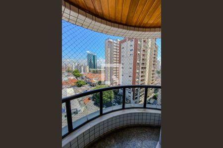 Apartamento para alugar com 130m², 3 quartos e 2 vagasVaranda