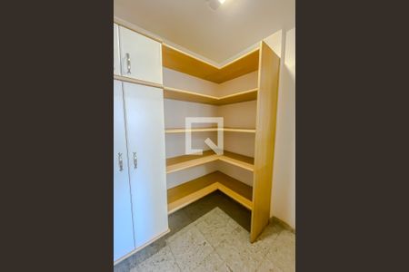 Apartamento para alugar com 130m², 3 quartos e 2 vagasDispensa
