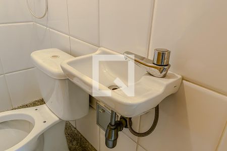 Apartamento para alugar com 130m², 3 quartos e 2 vagasDetalhe Banheiro de Serviço