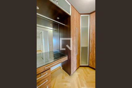 Apartamento para alugar com 130m², 3 quartos e 2 vagasCloset da Suite