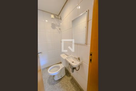 Apartamento para alugar com 130m², 3 quartos e 2 vagasBanheiro de Serviço