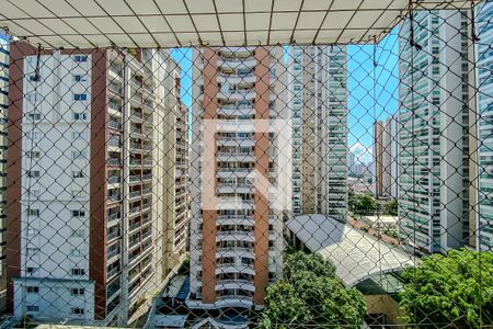 Apartamento para alugar com 130m², 3 quartos e 2 vagasVista do Quarto