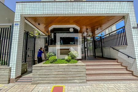 Apartamento para alugar com 130m², 3 quartos e 2 vagasFachada