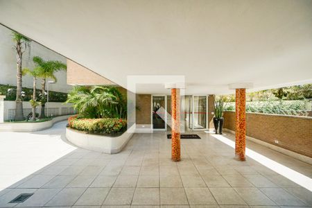 Apartamento à venda com 188m², 4 quartos e 3 vagasEntrada