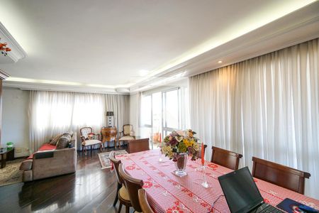 Apartamento à venda com 188m², 4 quartos e 3 vagasSala de jantar