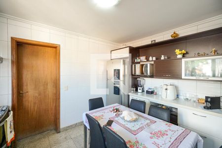 Apartamento à venda com 188m², 4 quartos e 3 vagasCozinha