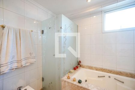 Apartamento à venda com 188m², 4 quartos e 3 vagasBanheiro da suíte 1