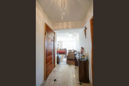 Apartamento à venda com 188m², 4 quartos e 3 vagasHall de entrada