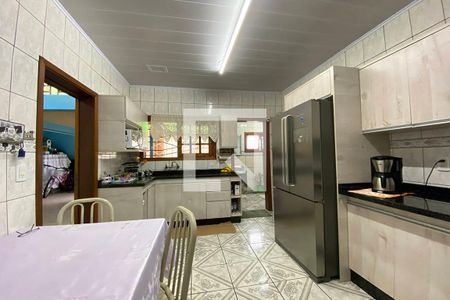 Casa à venda com 216m², 2 quartos e 2 vagasCozinha