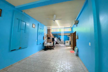 Casa à venda com 216m², 2 quartos e 2 vagasGaragem