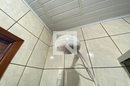 Casa à venda com 216m², 2 quartos e 2 vagasChuveiro do Banheiro 2