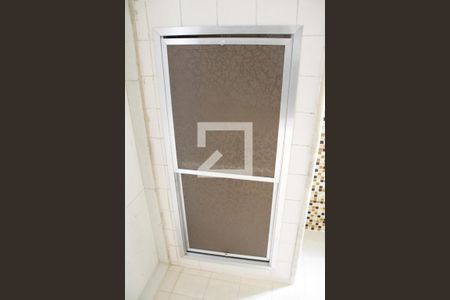 Casa à venda com 180m², 4 quartos e sem vagabanheiro 1