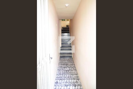 Casa à venda com 180m², 4 quartos e sem vagaEscada