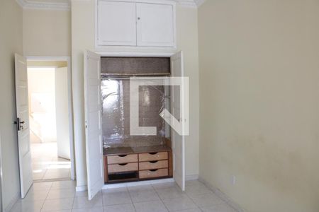 Casa à venda com 180m², 4 quartos e sem vagaquarto 3