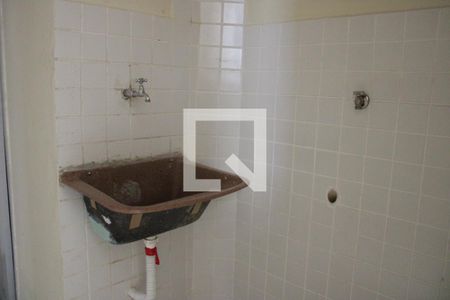 Casa à venda com 180m², 4 quartos e sem vagabanheiro 1