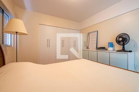 Apartamento à venda com 101m², 3 quartos e 2 vagas Apartamento à venda com 101m², 3 quartos e 2 vagasSuíte